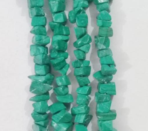 Malachite (manmade) chips beads