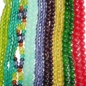 Round Cream Plastic Lariya Beads Mala, Packaging Size: Loose at Rs